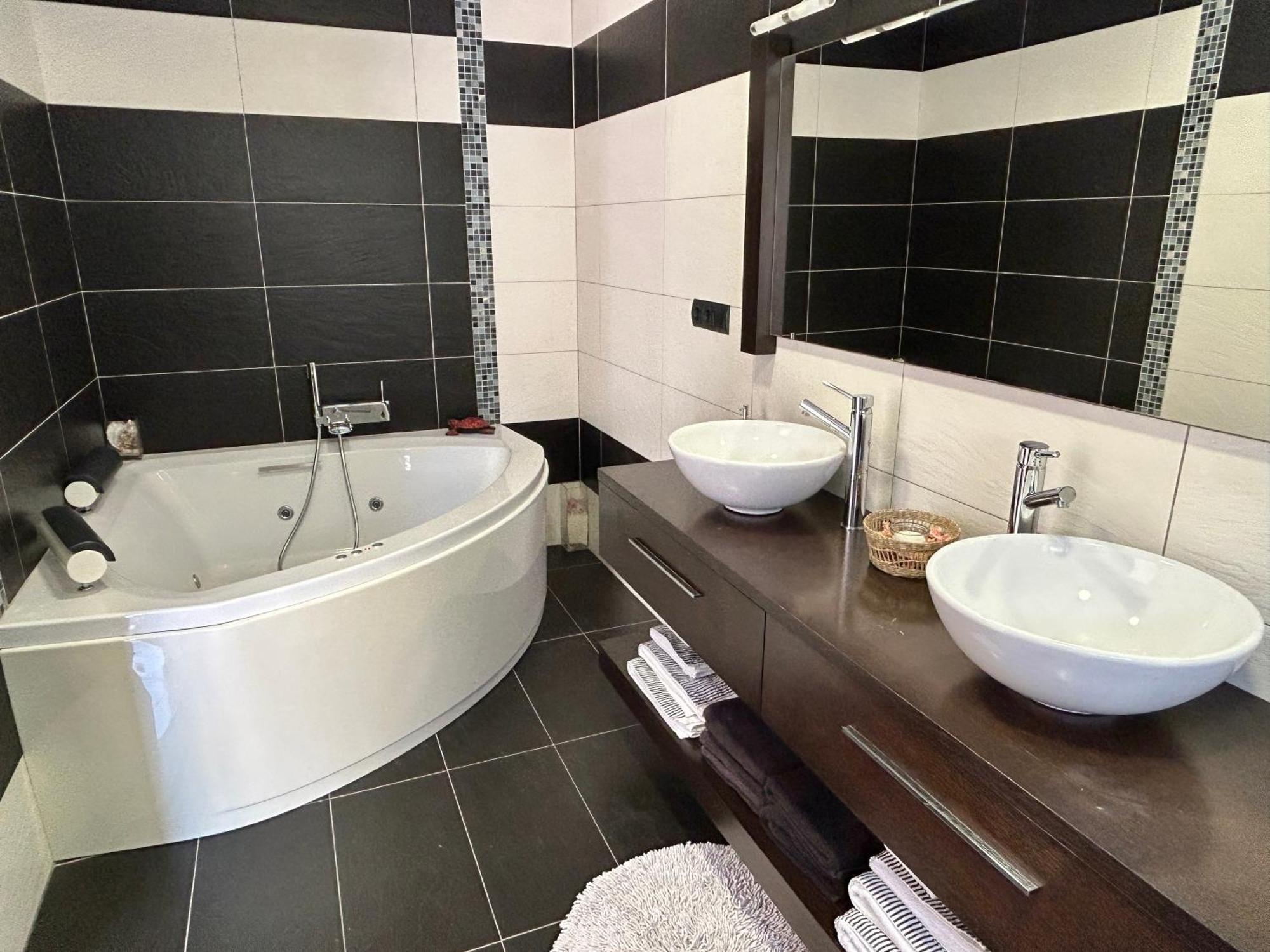 Casa Con Jacuzzi Y Piscina Con Vistas Al Castillo Corbera de Alcira Exterior foto